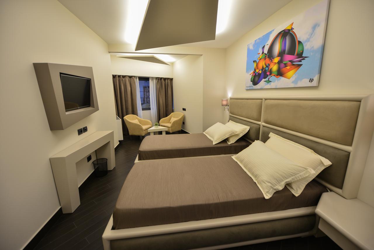 Petit Hotel Elita Shkodër Esterno foto