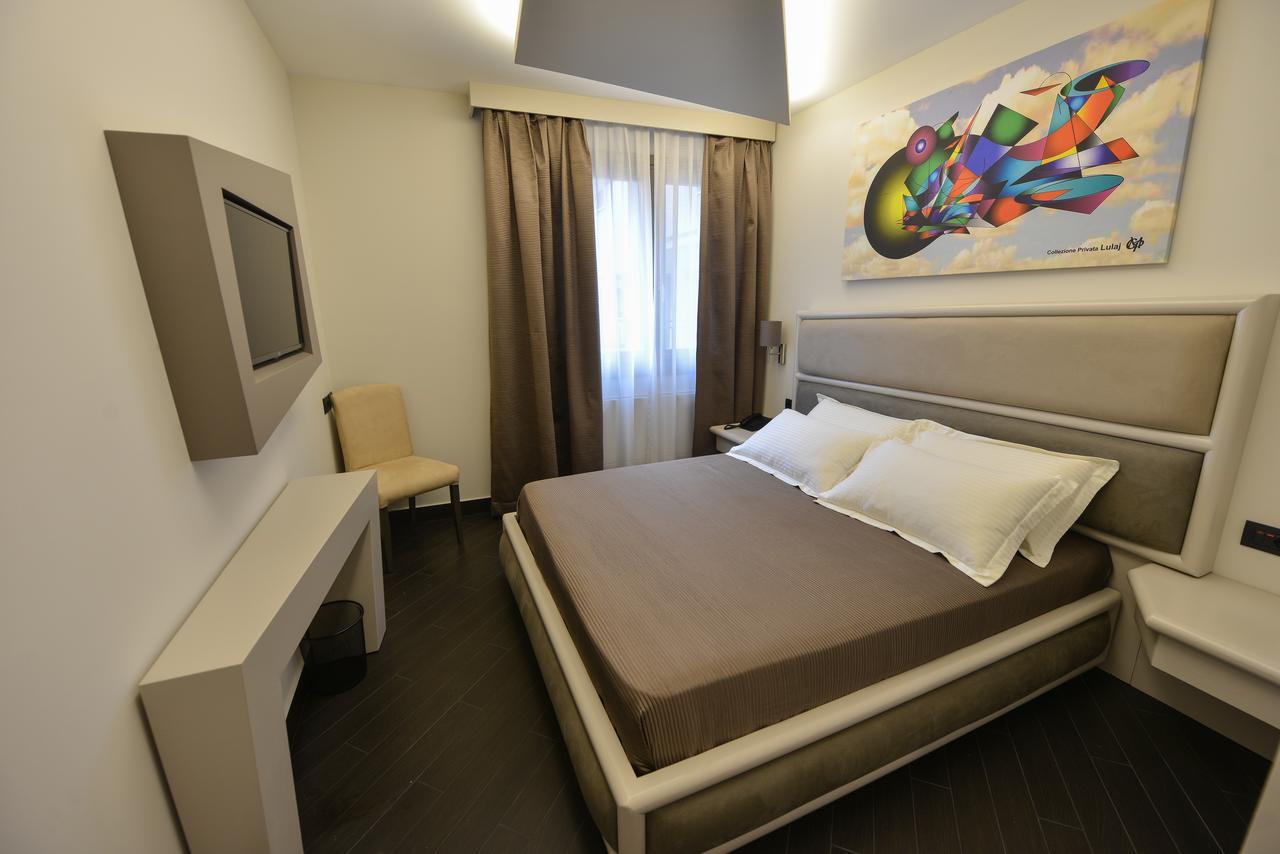 Petit Hotel Elita Shkodër Esterno foto