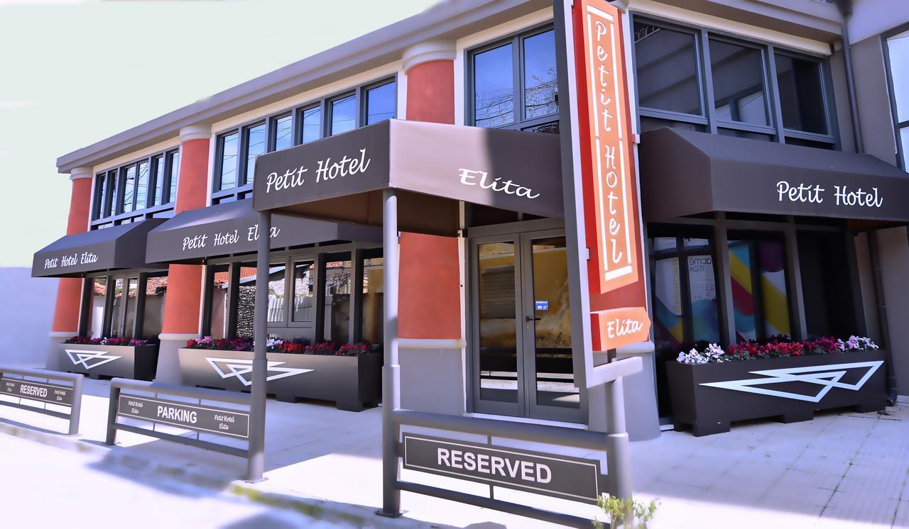 Petit Hotel Elita Shkodër Esterno foto