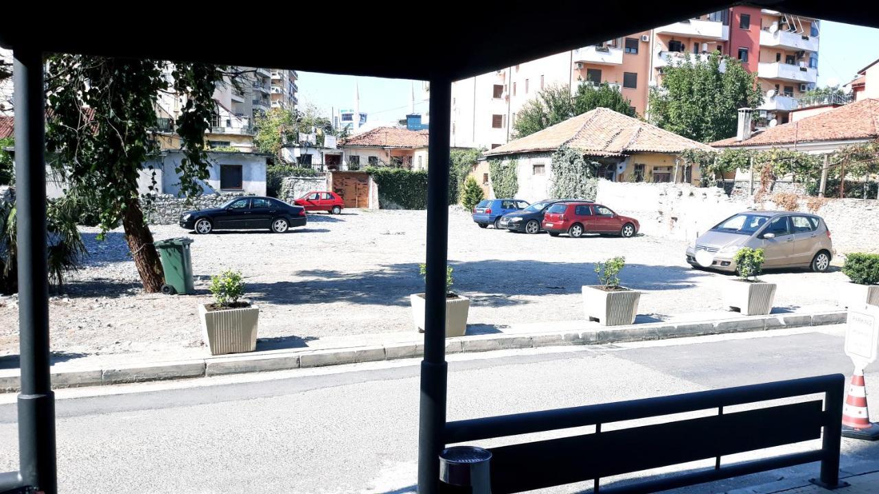 Petit Hotel Elita Shkodër Esterno foto